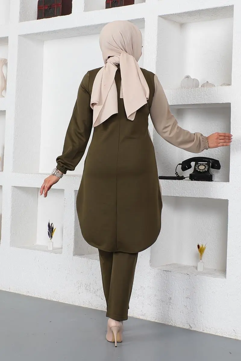 Buttoned Two-tone Suit-detail