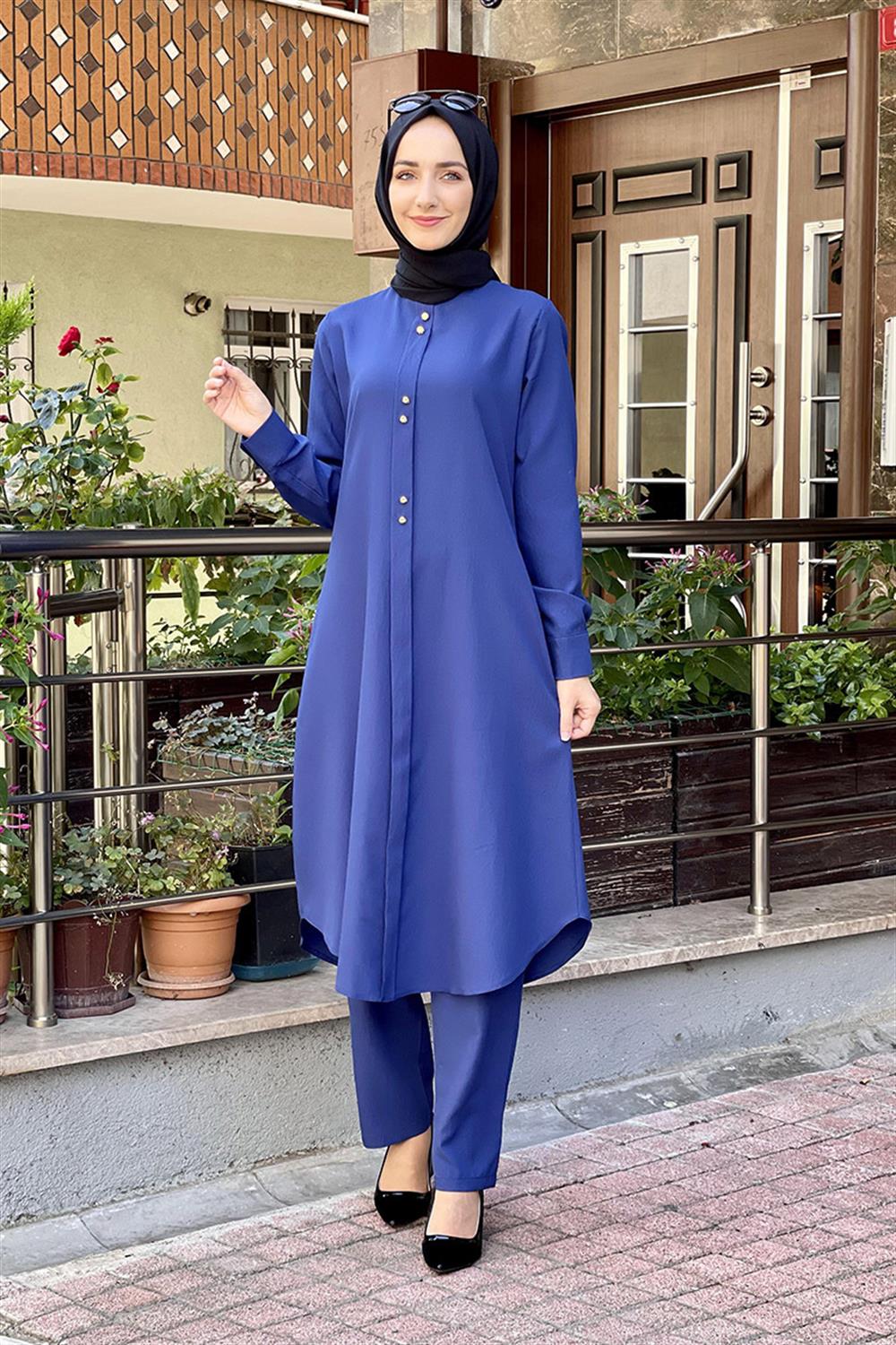 Buttoned Double Suit