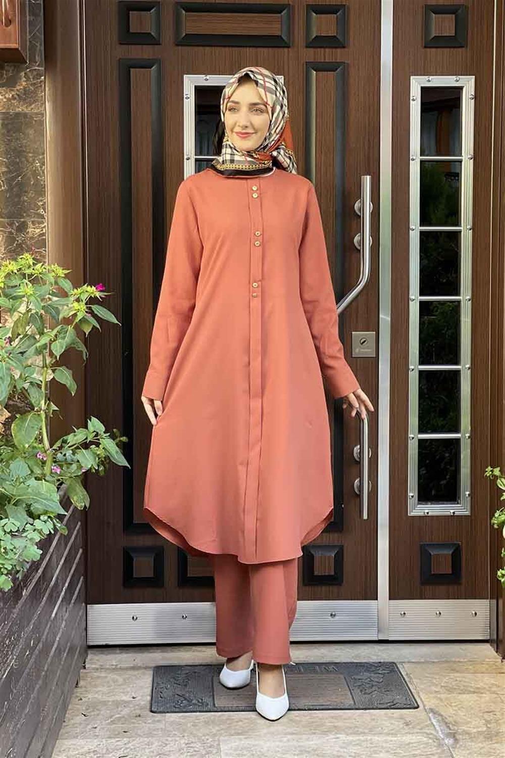 Buttoned Double Suit