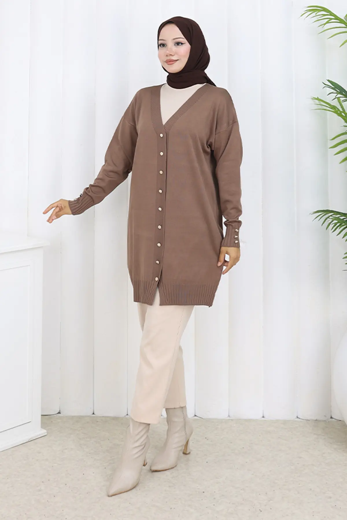 Long Mercerized Cardigan With Buttons-detail