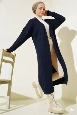 Düğmeli Uzun Triko Hırka