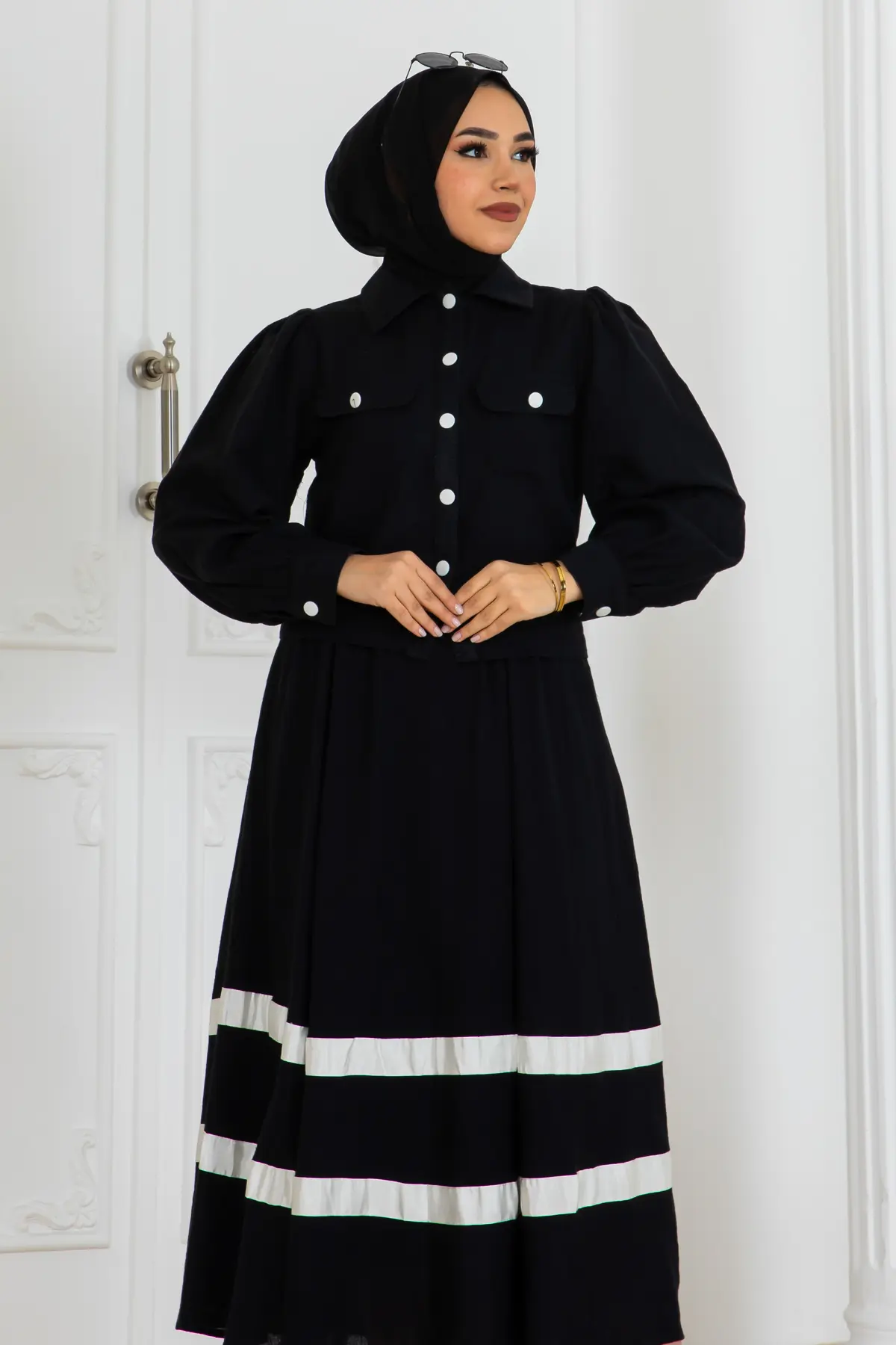 Linen Suit With Striped Skirt-detail