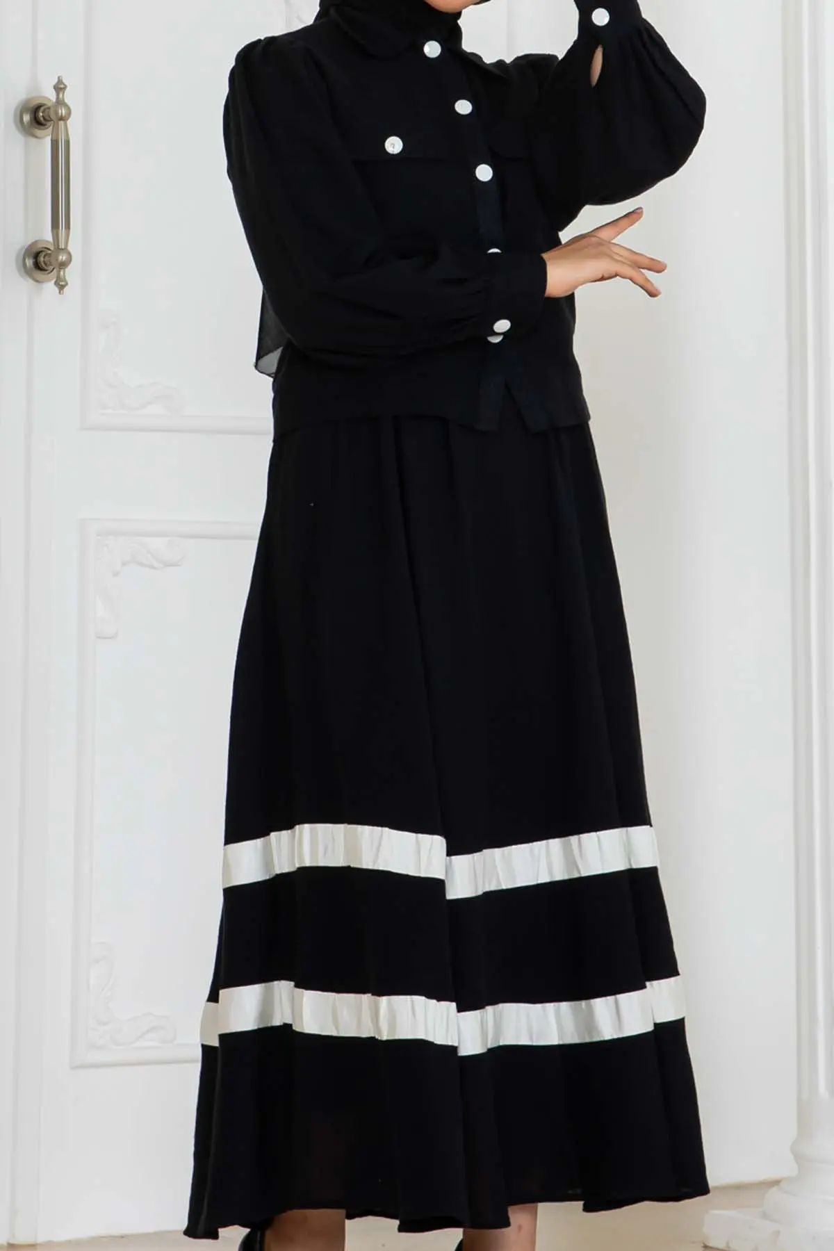 Linen Suit With Striped Skirt-detail