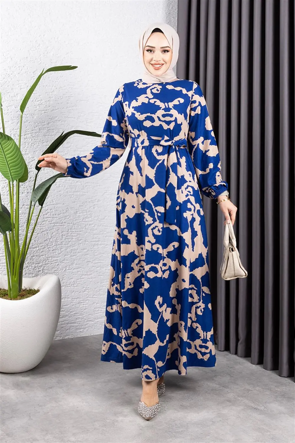 Flared Skirt Patterned Dress-detail