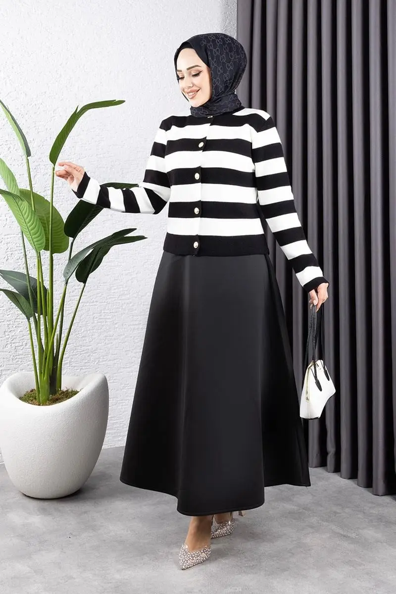 Flared Skirt Scuba Skirt-detail