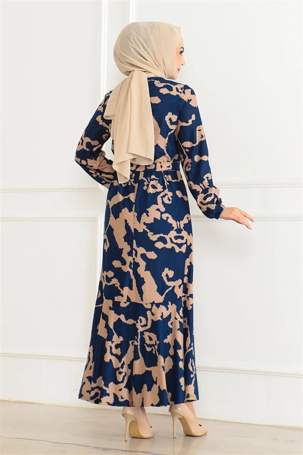 Eteği Volanlı Desenli Elbise-detail