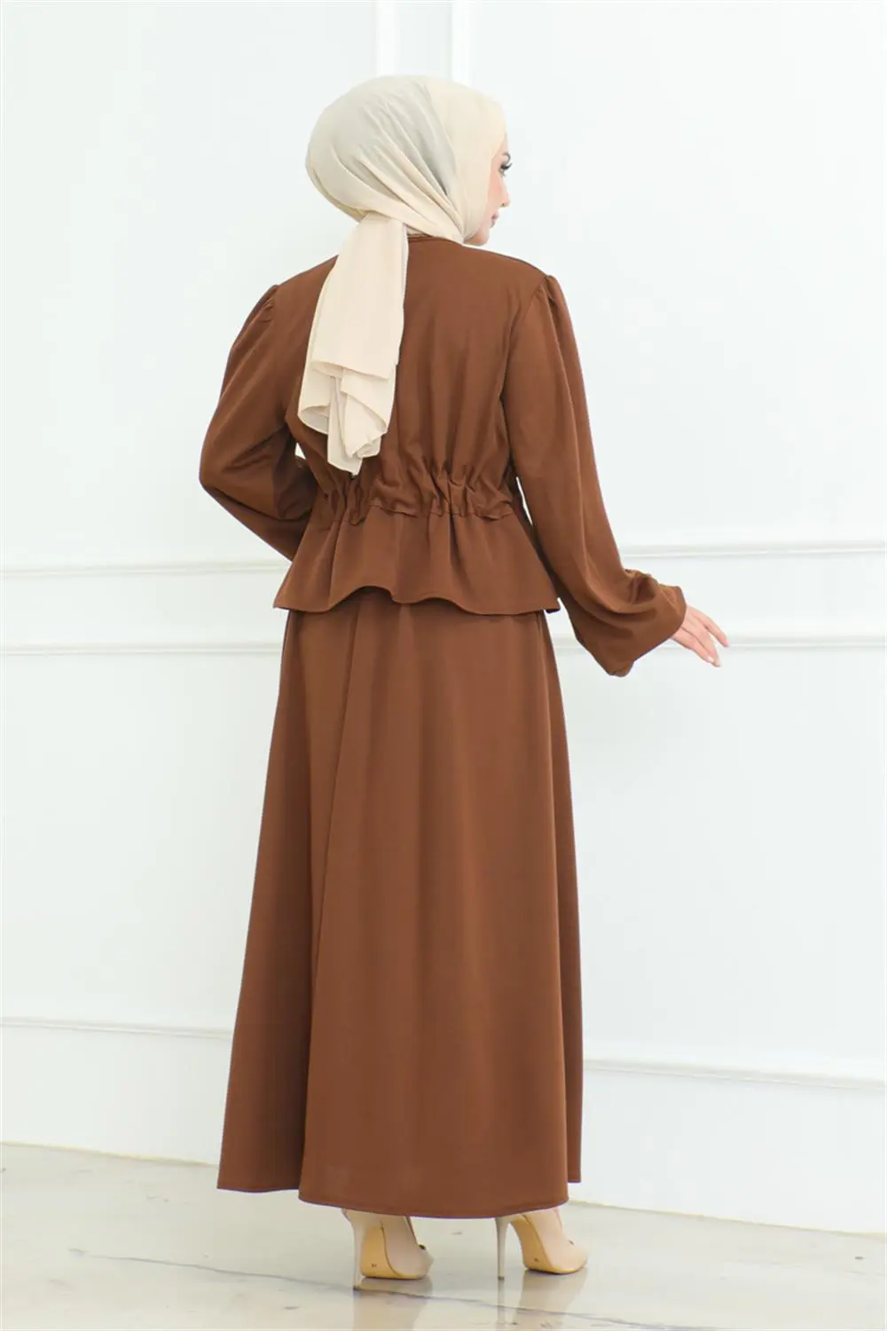 Etekli Tesettür Takım Kahverengi-detail