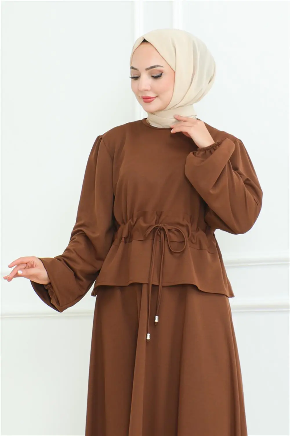 Etekli Tesettür Takım Kahverengi-detail