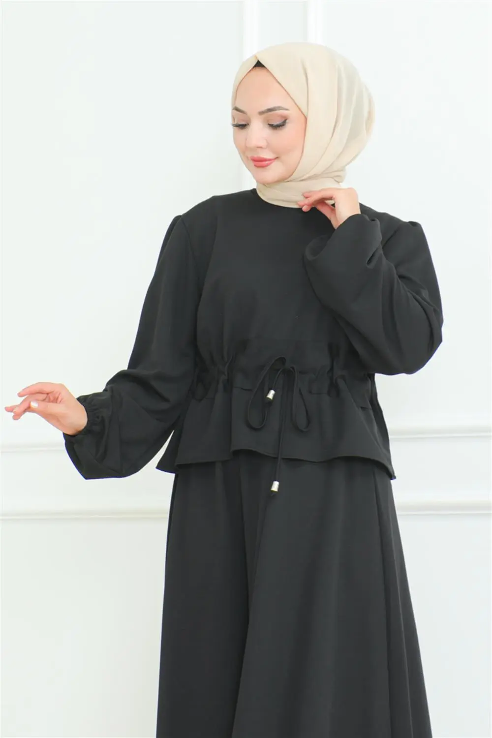 Etekli Tesettür Takım Siyah-detail