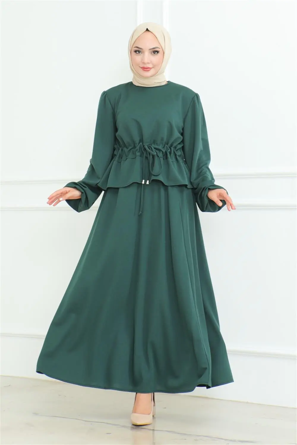 Etekli Tesettür Takım Zümrüt Yeşili-detail