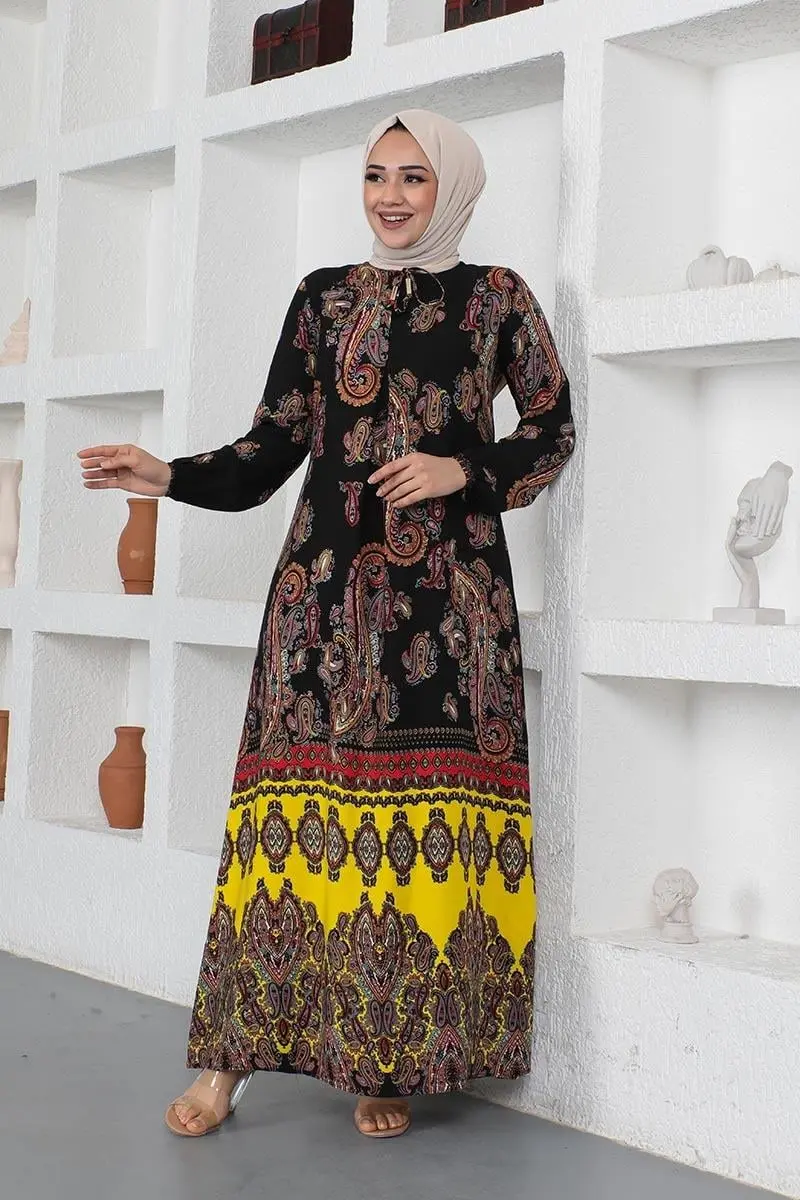 Ethnic Patterned Model Hijab Dress