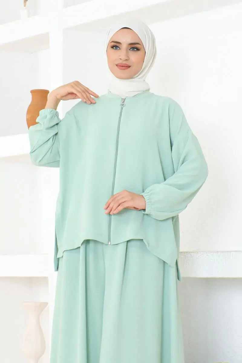 Zippered Aerobin Suit-detail