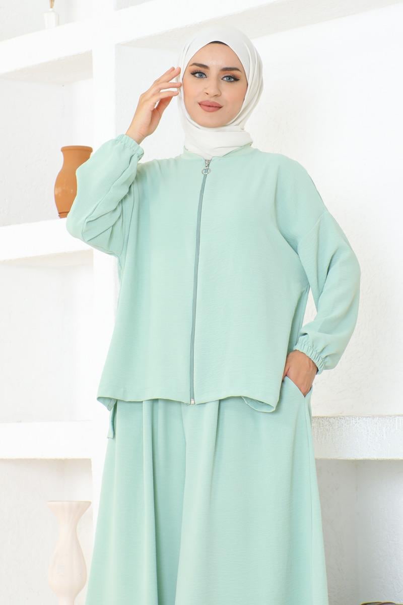 Zippered Aerobin Suit