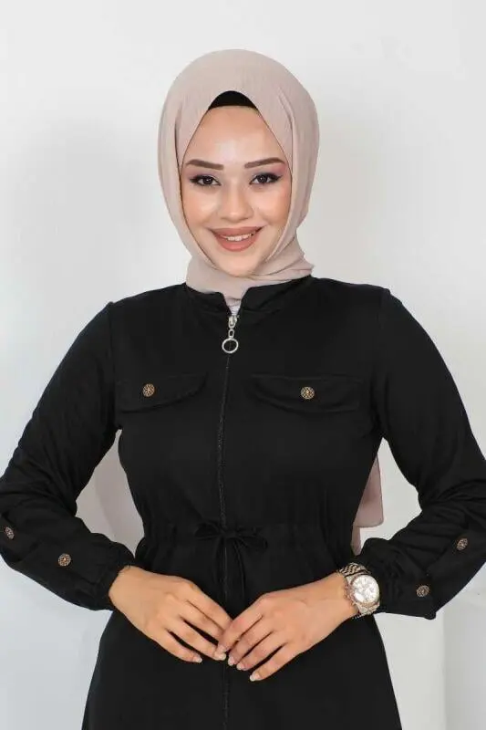 Zippered Sports Cape-detail