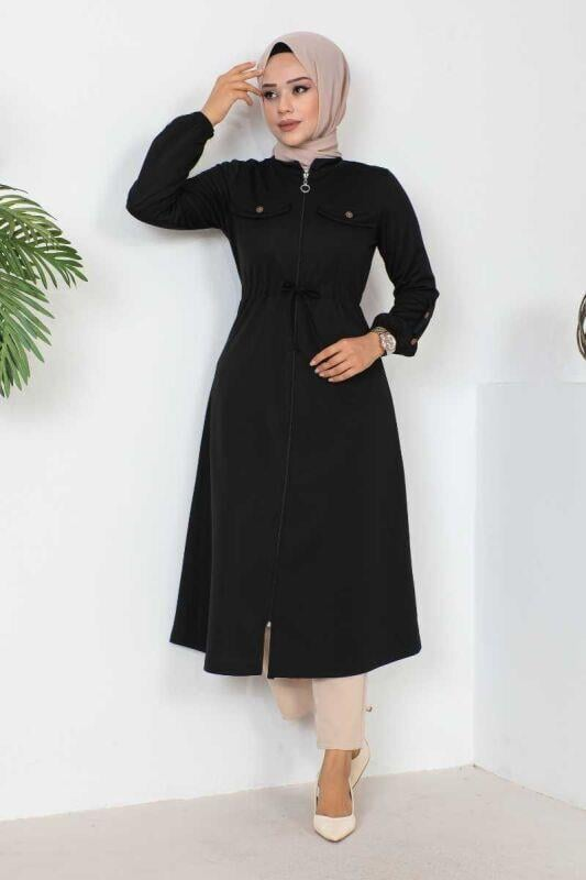 Zippered Sports Cape