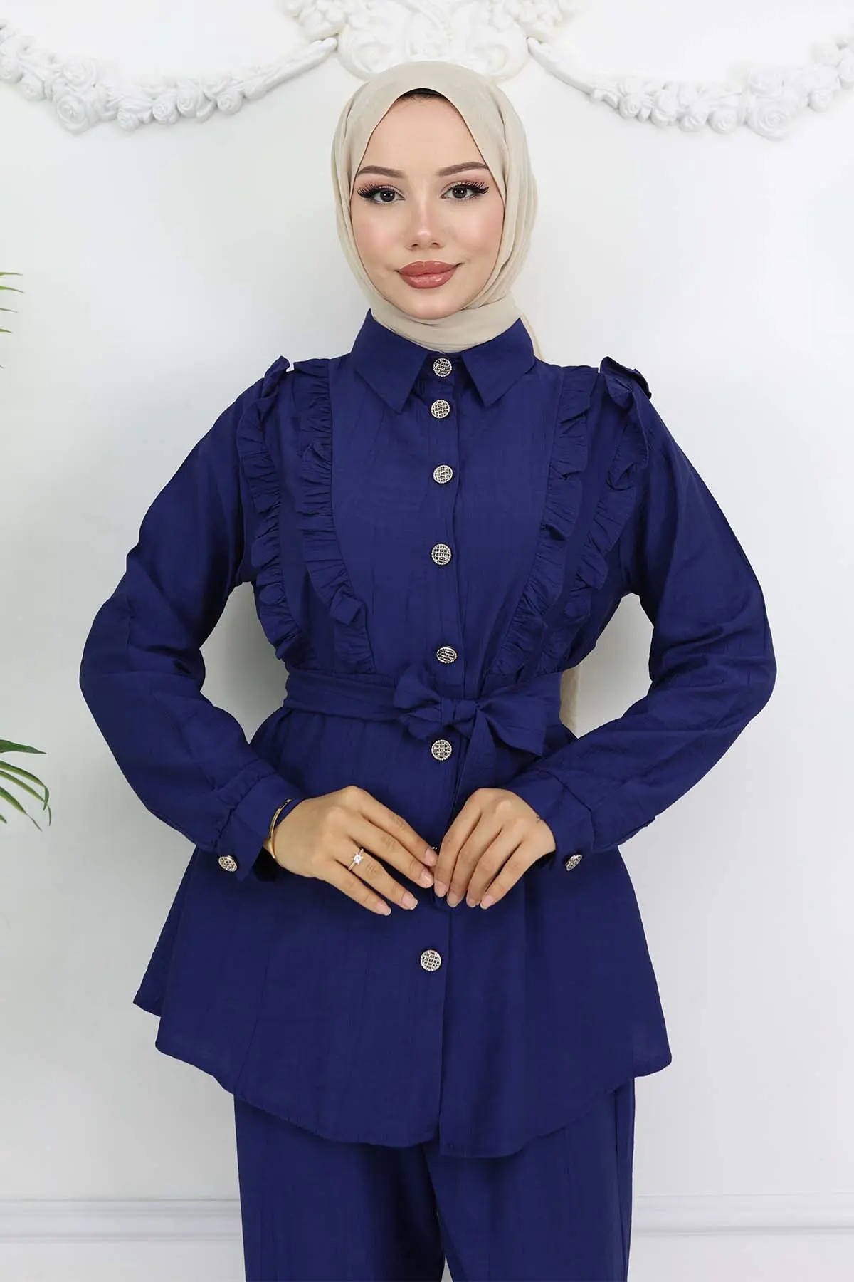 Ruffle Detailed Belted Two Piece Suit-detail