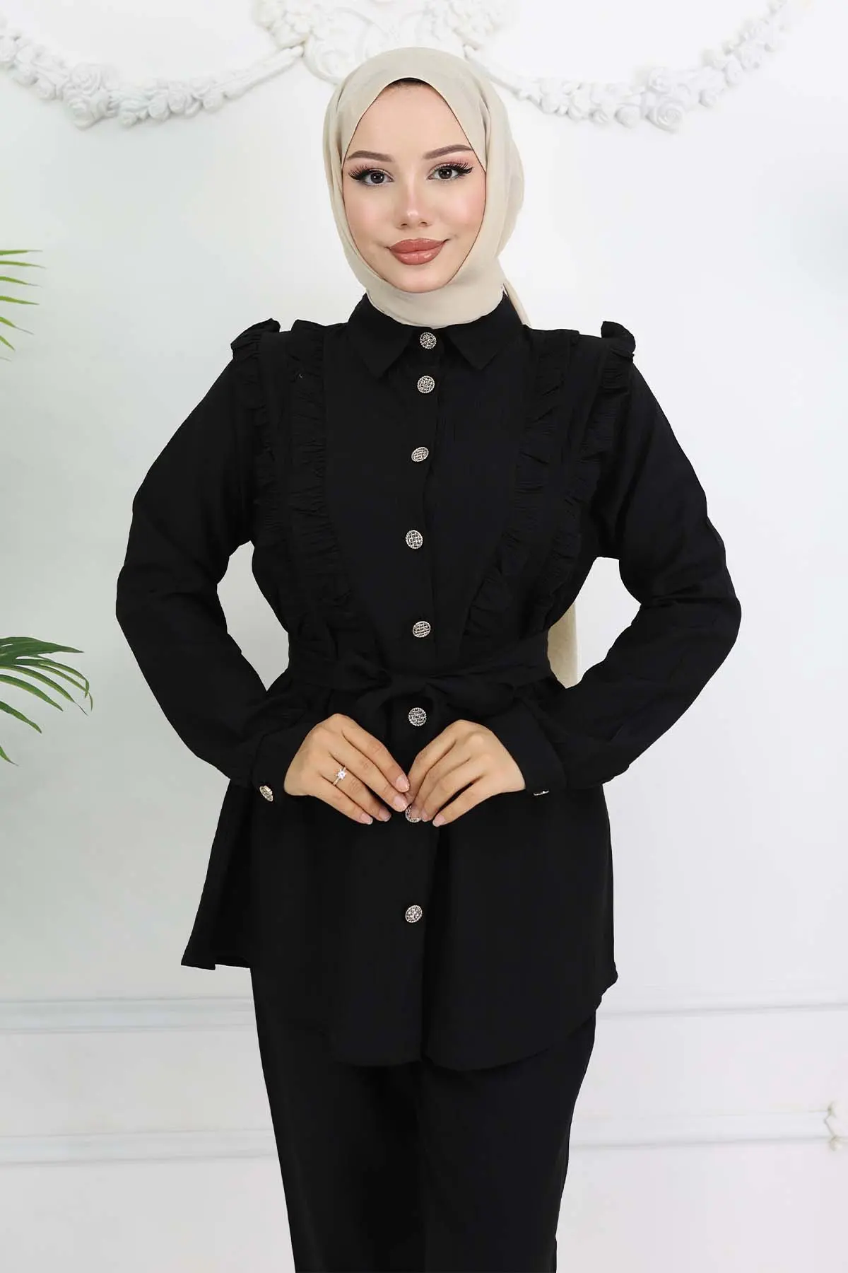 Ruffle Detailed Belted Two Piece Suit-detail