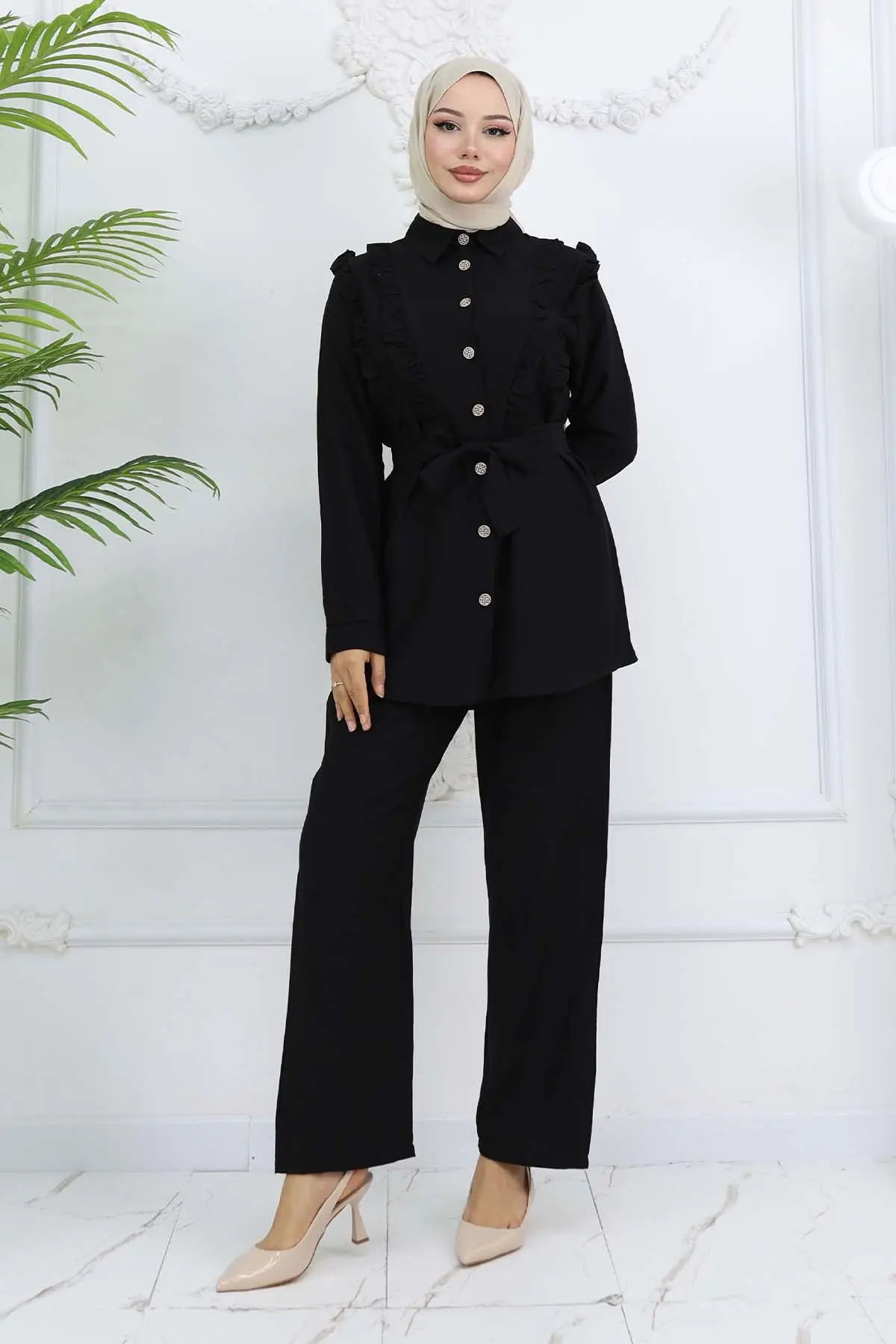 Ruffle Detailed Belted Two Piece Suit-detail