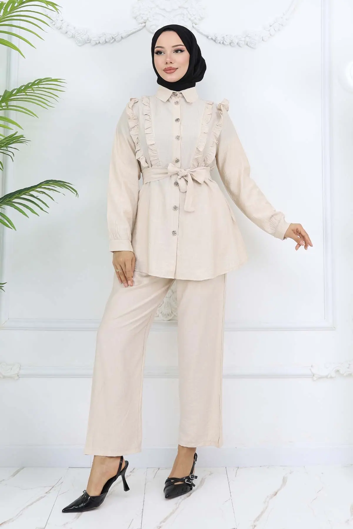 Ruffle Detailed Belted Two Piece Suit-detail