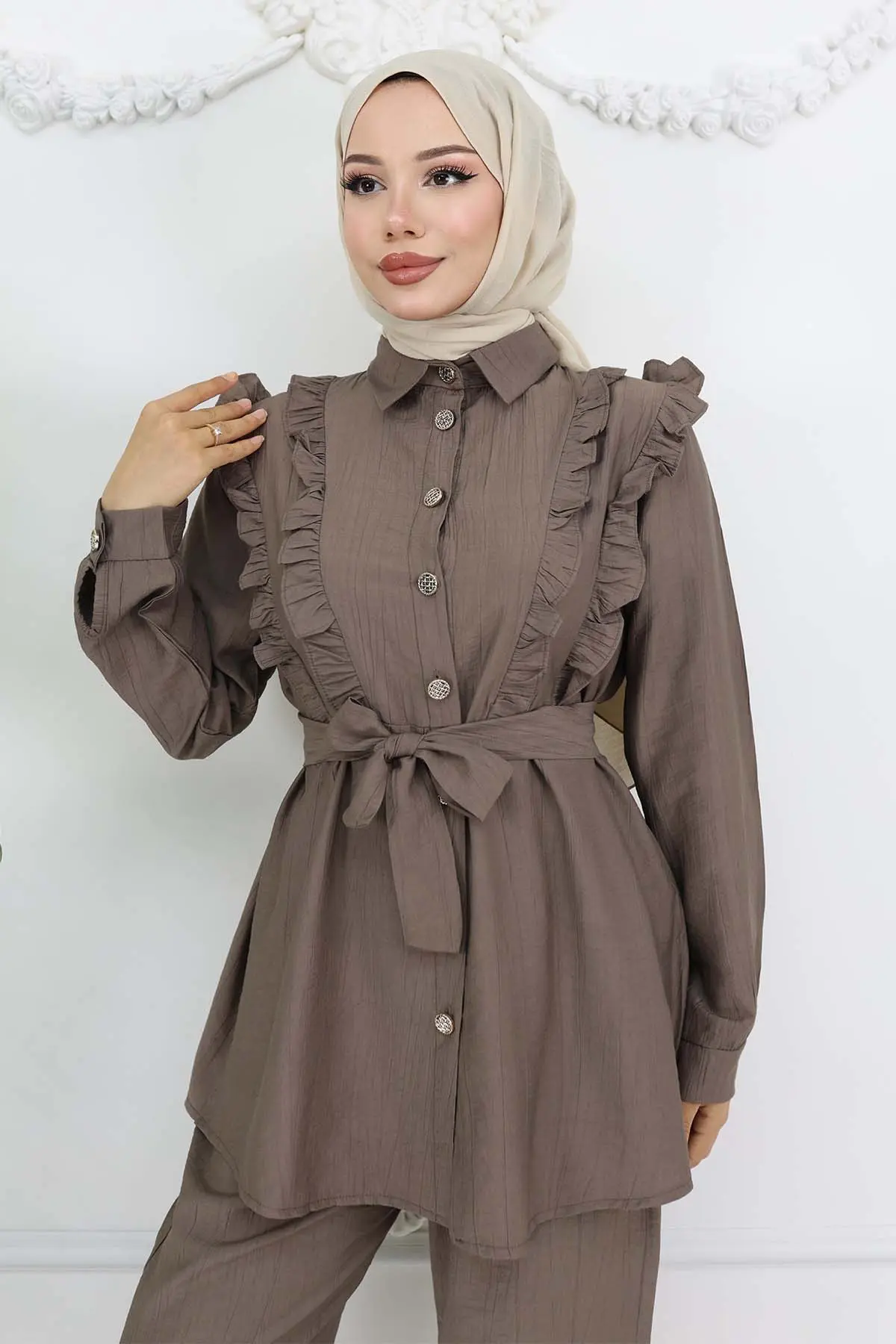 Ruffle Detailed Belted Two Piece Suit-detail