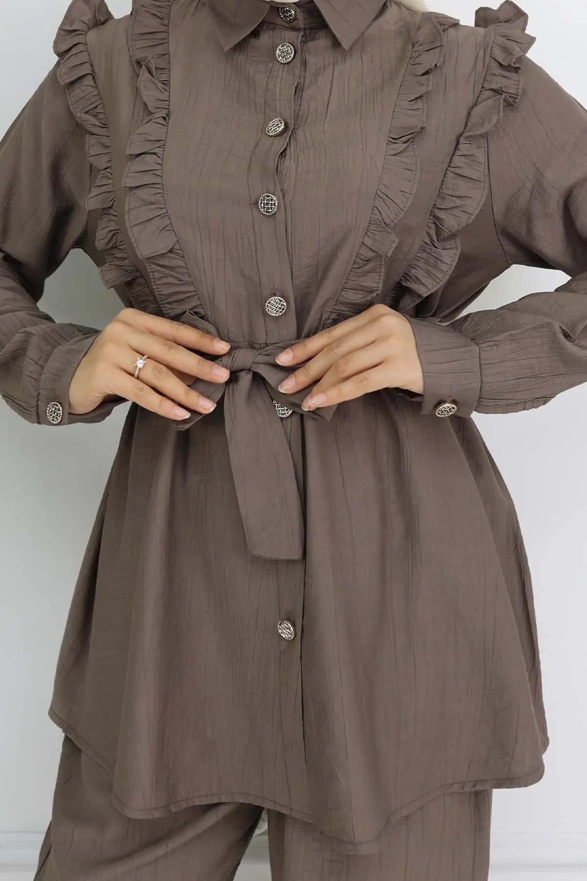 Ruffle Detailed Belted Two Piece Suit-detail