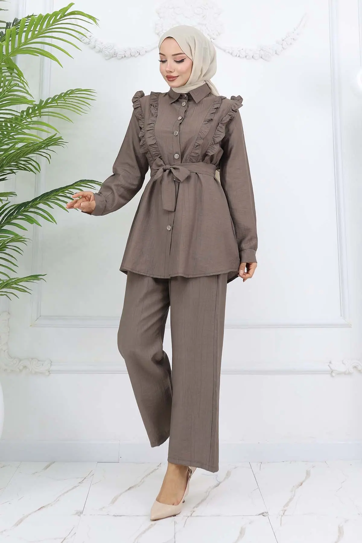 Ruffle Detailed Belted Two Piece Suit-detail
