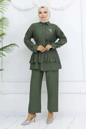 Frilled Brooch Detailed Two Piece Suit