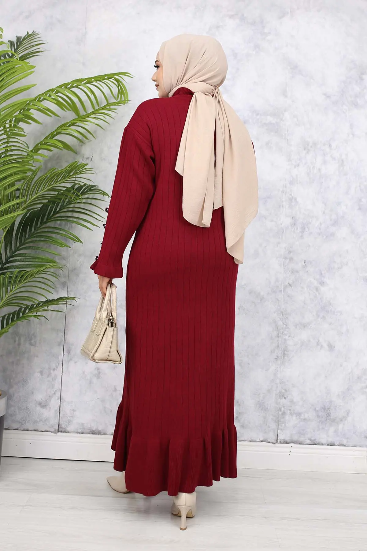 Frilly Knitwear Dress-detail