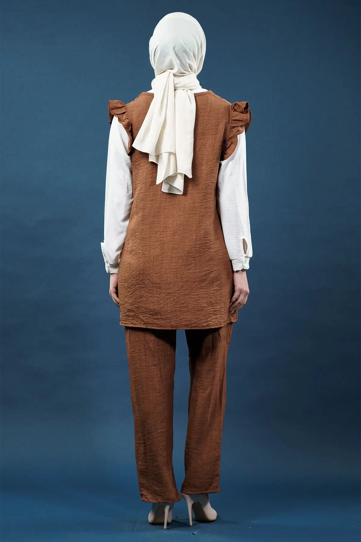 Fırfırlı Üçlü Keten Takım-detail