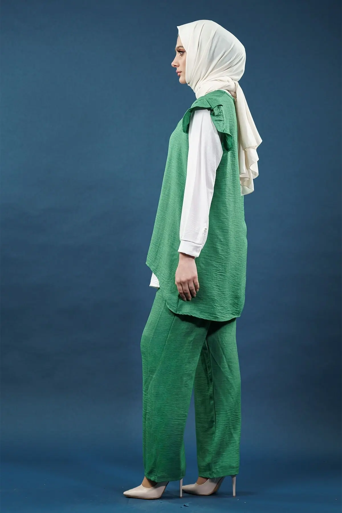 Fırfırlı Üçlü Keten Takım-detail