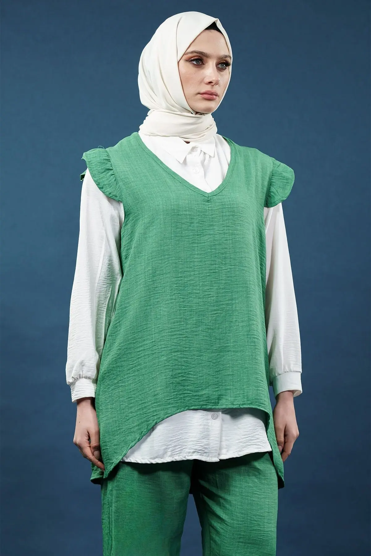 Fırfırlı Üçlü Keten Takım-detail