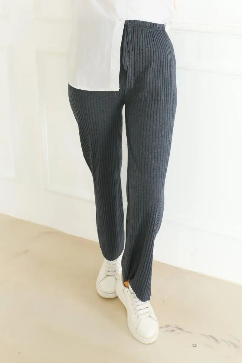 Ribbed Knitwear Trousers-detail