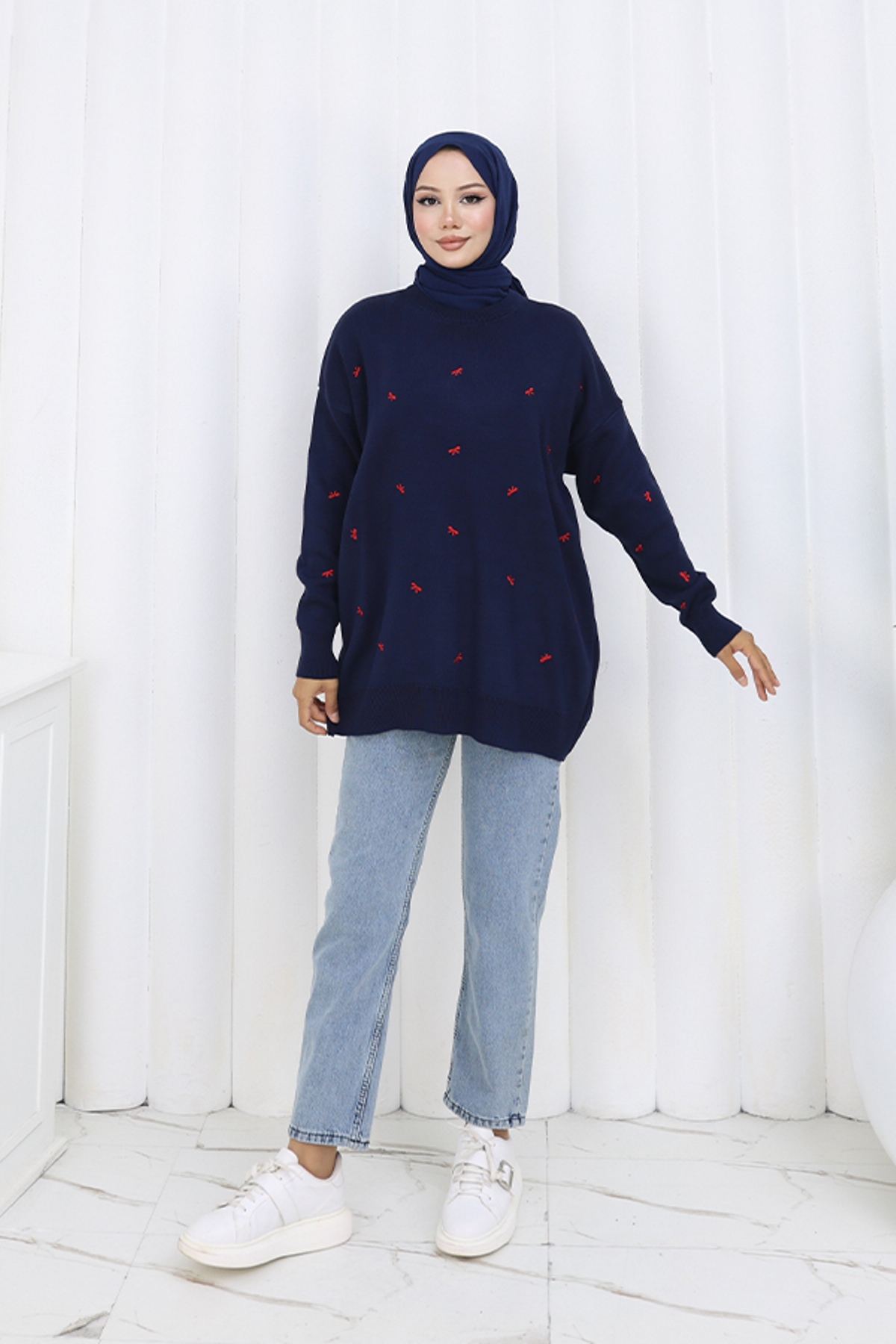 Fiyonk Desenli Triko Kazak