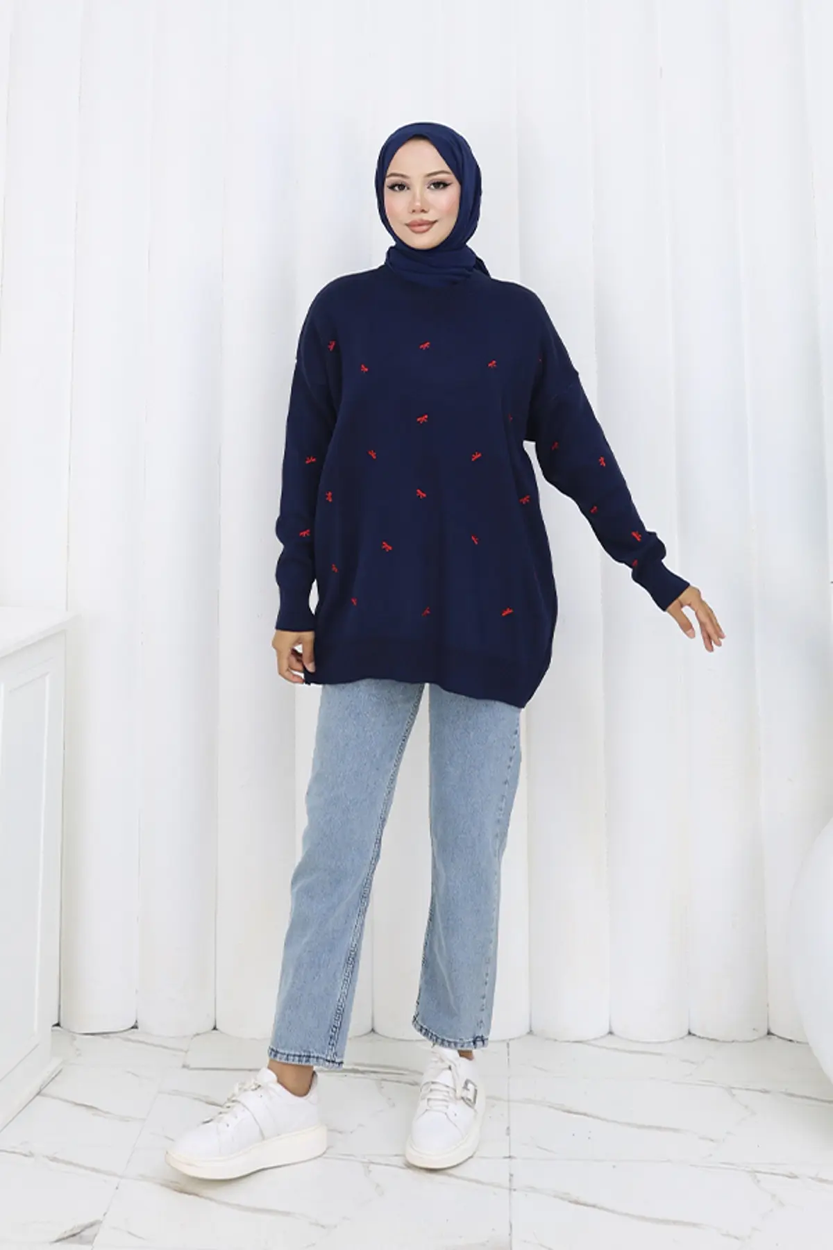 Fiyonk Desenli Triko Kazak