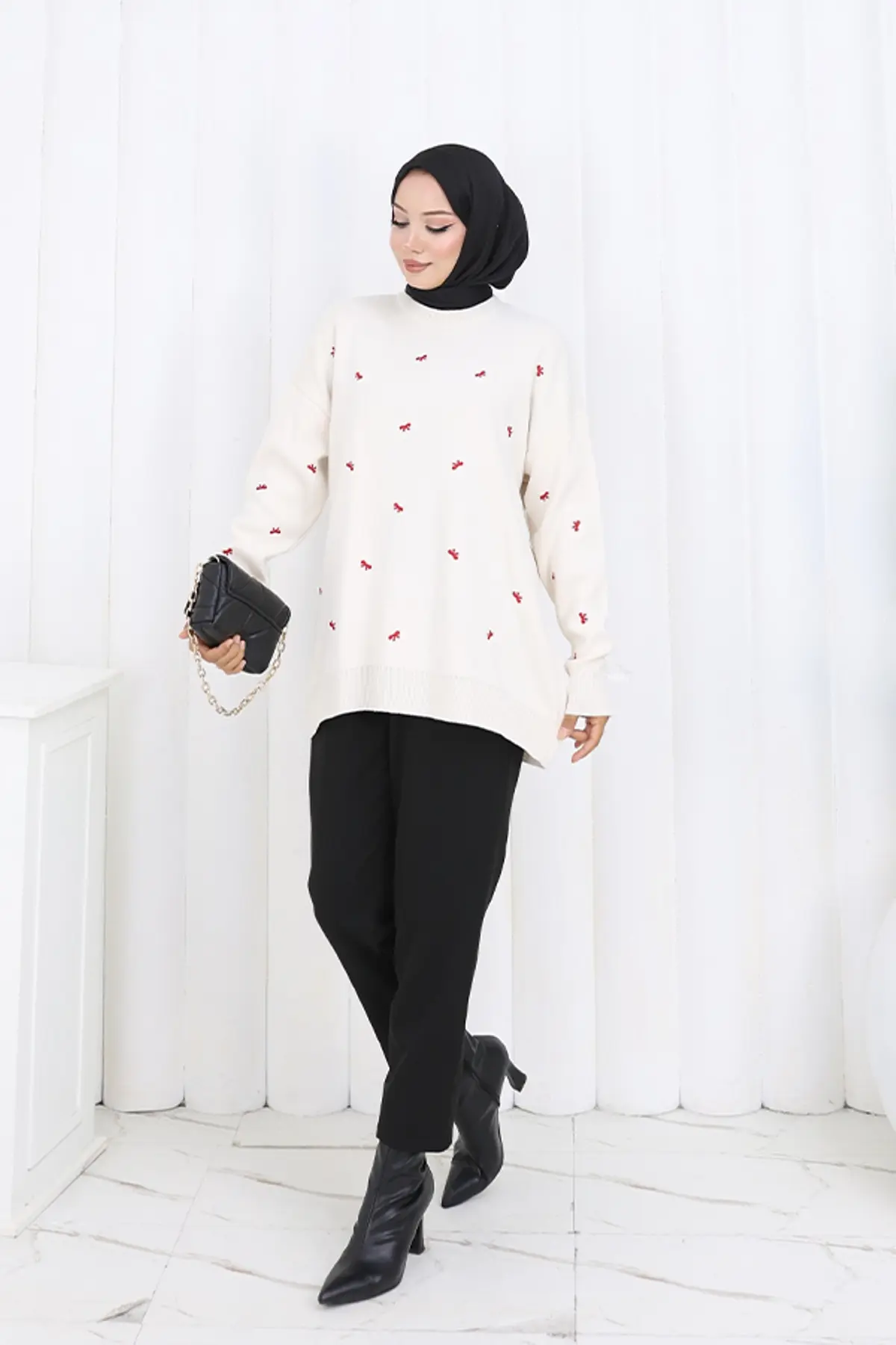 Fiyonk Desenli Triko Kazak