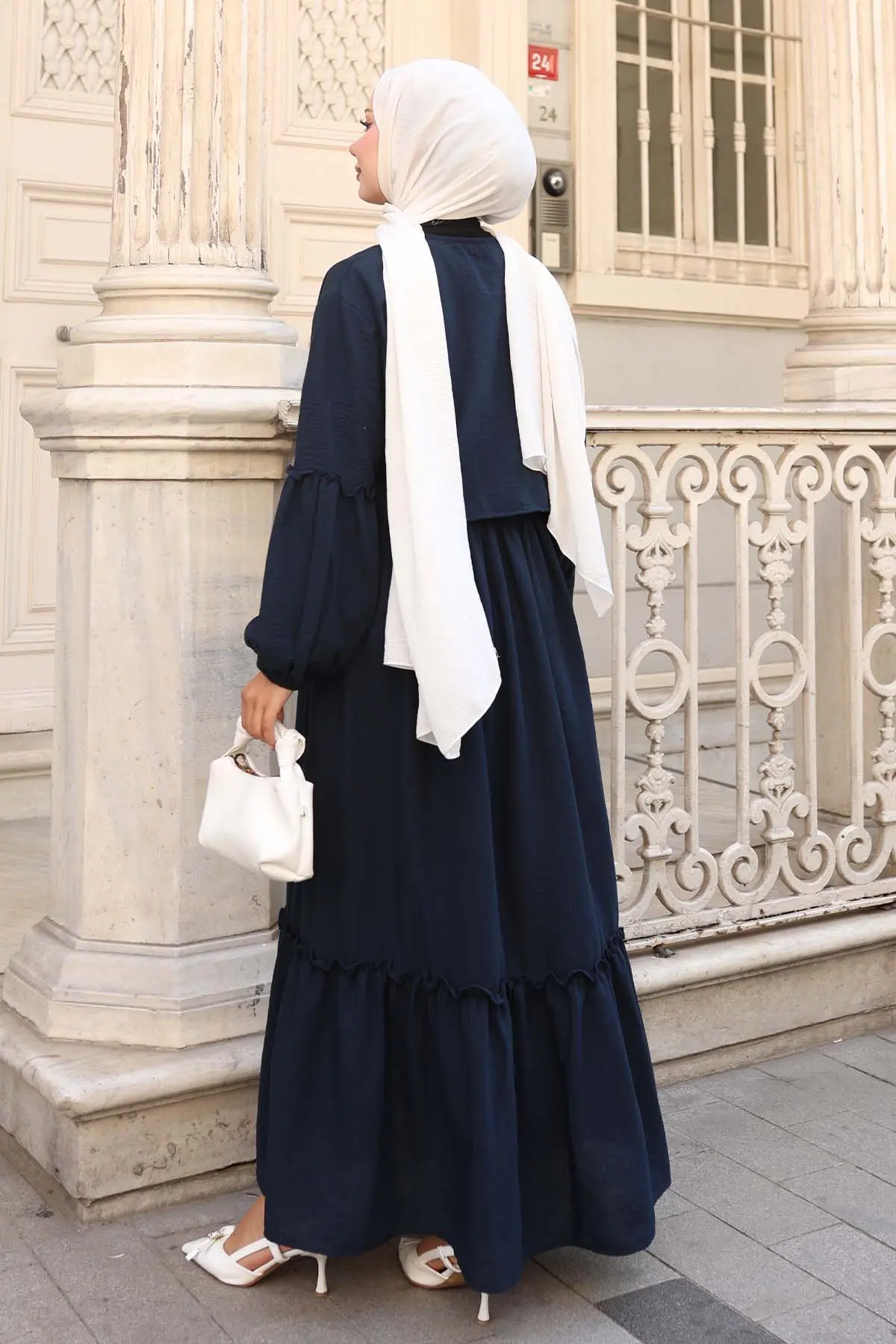 Fiyonk Detaylı Elbise Takım-detail