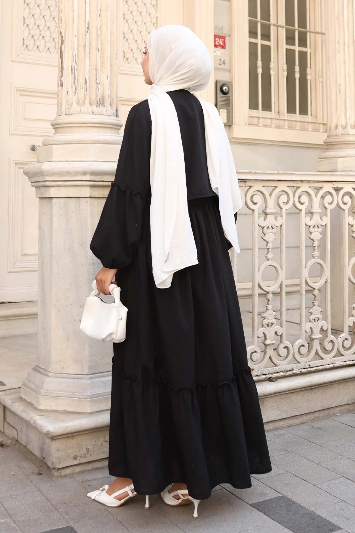 Fiyonk Detaylı Elbise Takım-detail