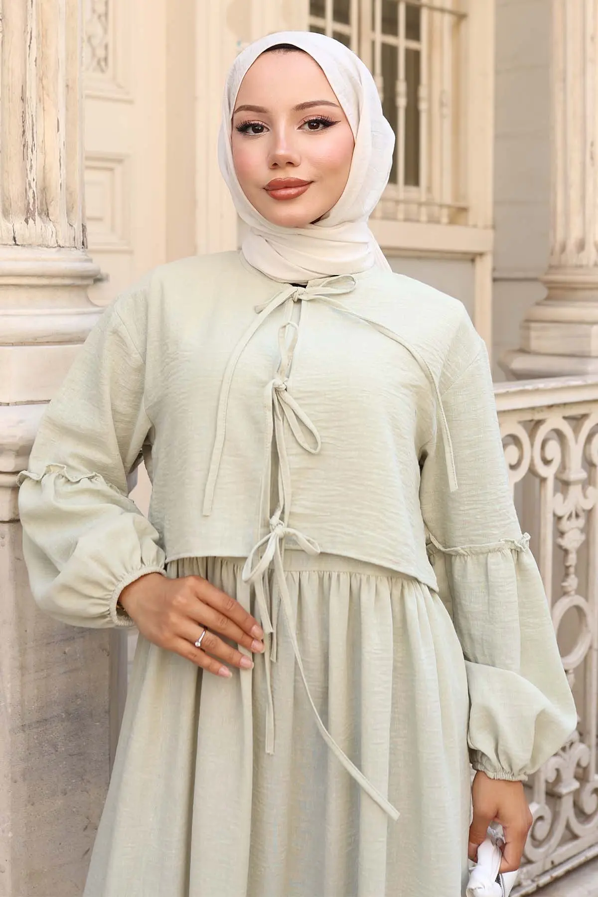 Fiyonk Detaylı Elbise Takım-detail