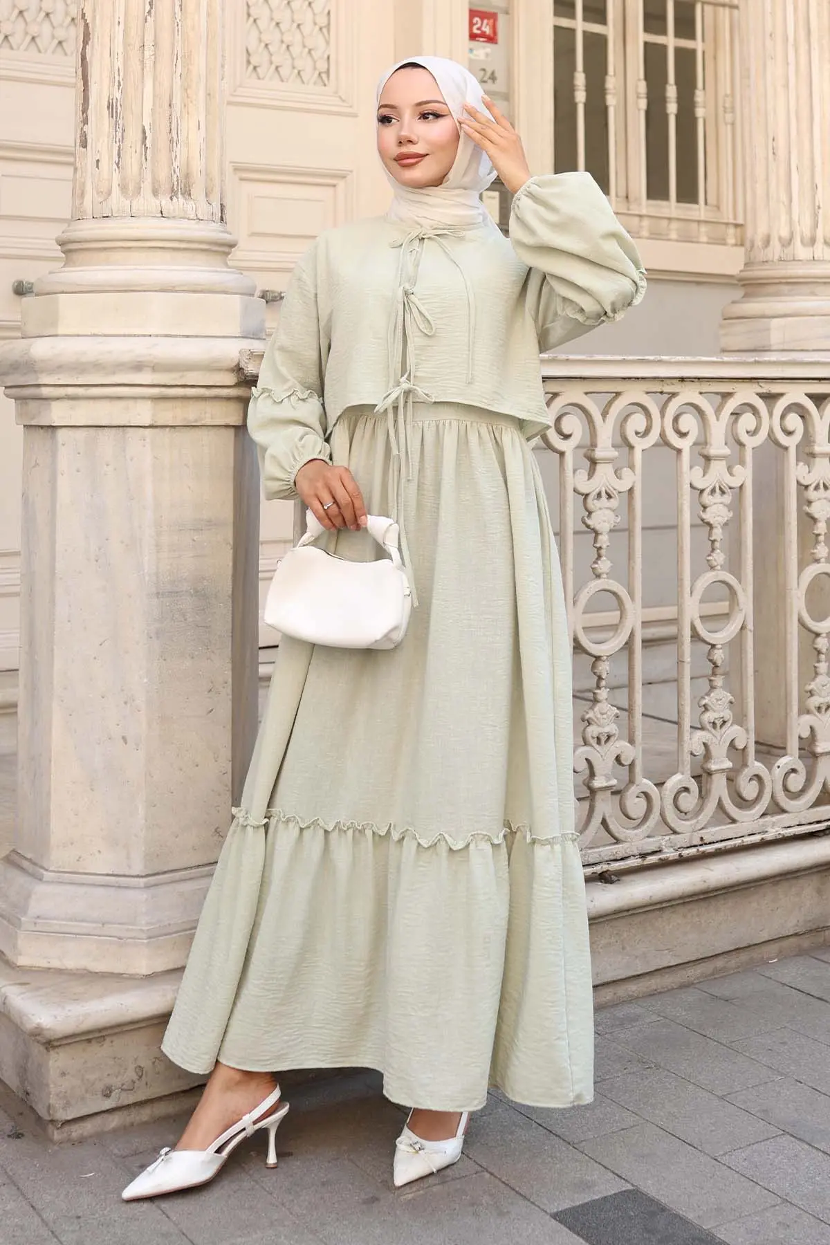 Fiyonk Detaylı Elbise Takım-detail