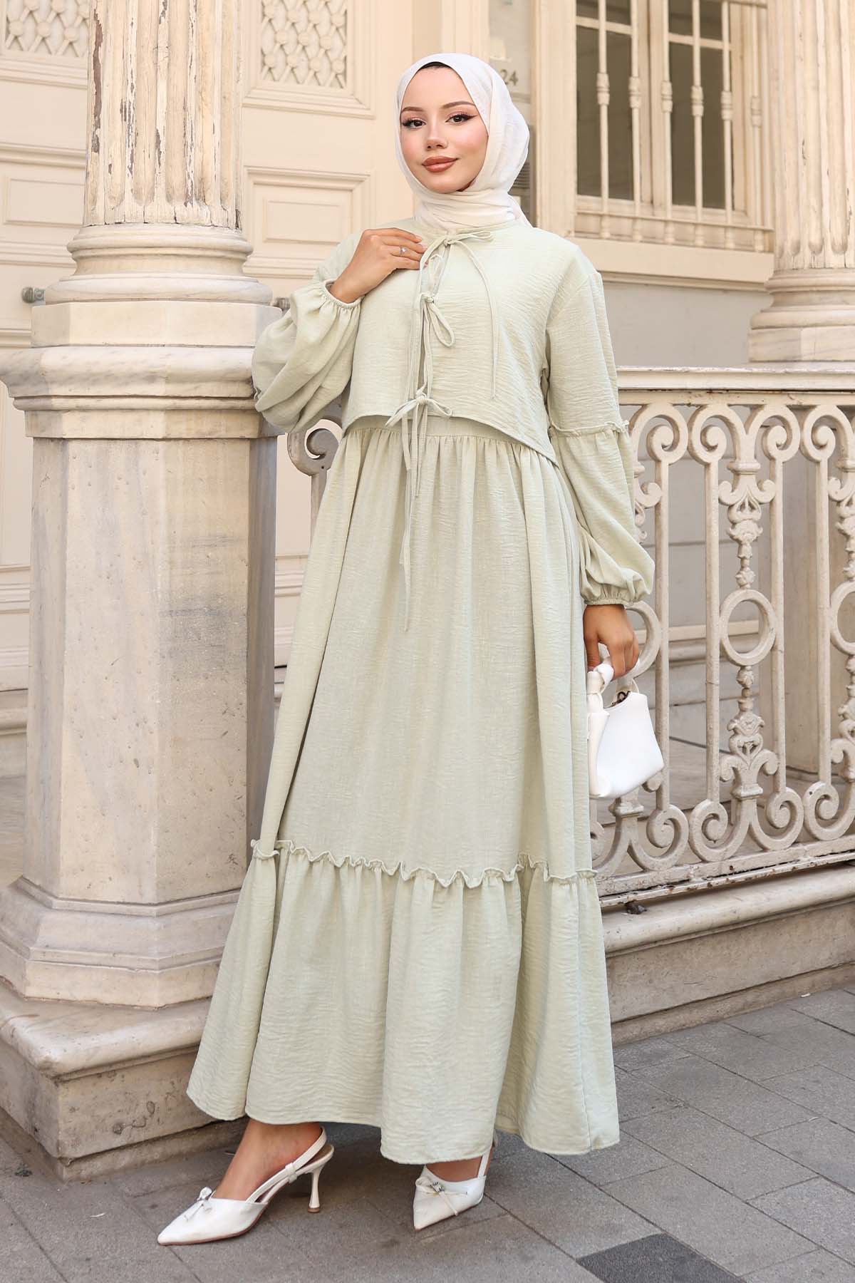 Fiyonk Detaylı Elbise Takım