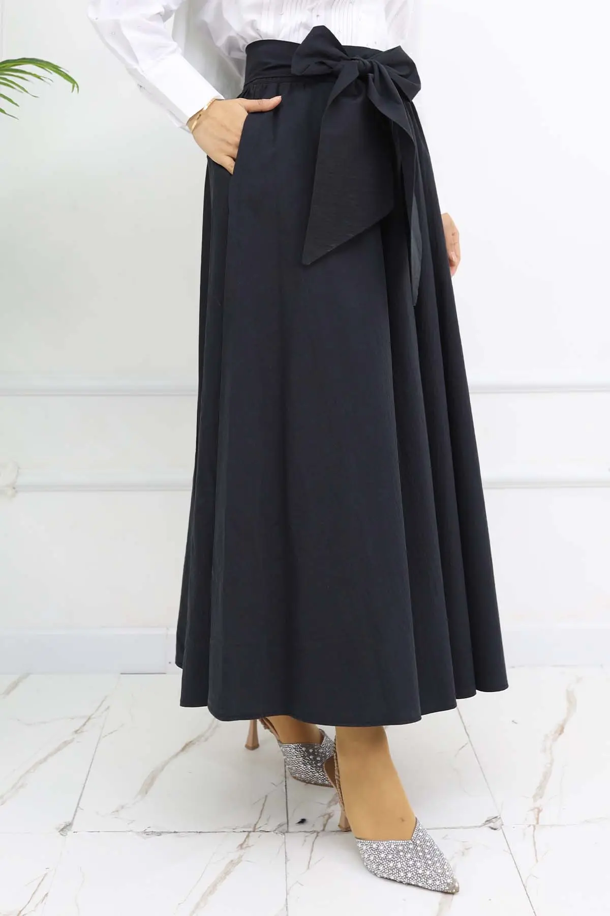 Fiyonk Detaylı Kloş Etek Siyah 2197-detail