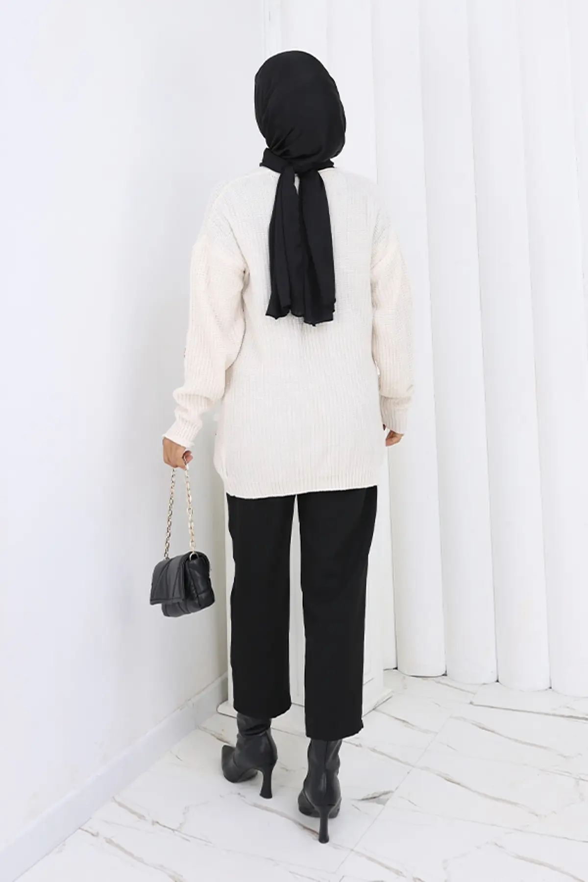 Fiyonk Detaylı Triko Hırka-detail