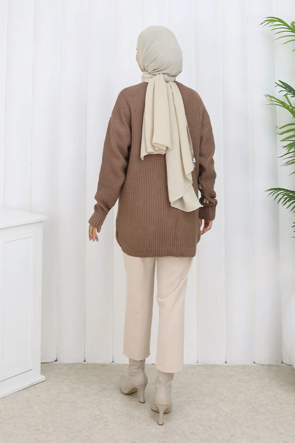 Fiyonk Detaylı Triko Hırka-detail