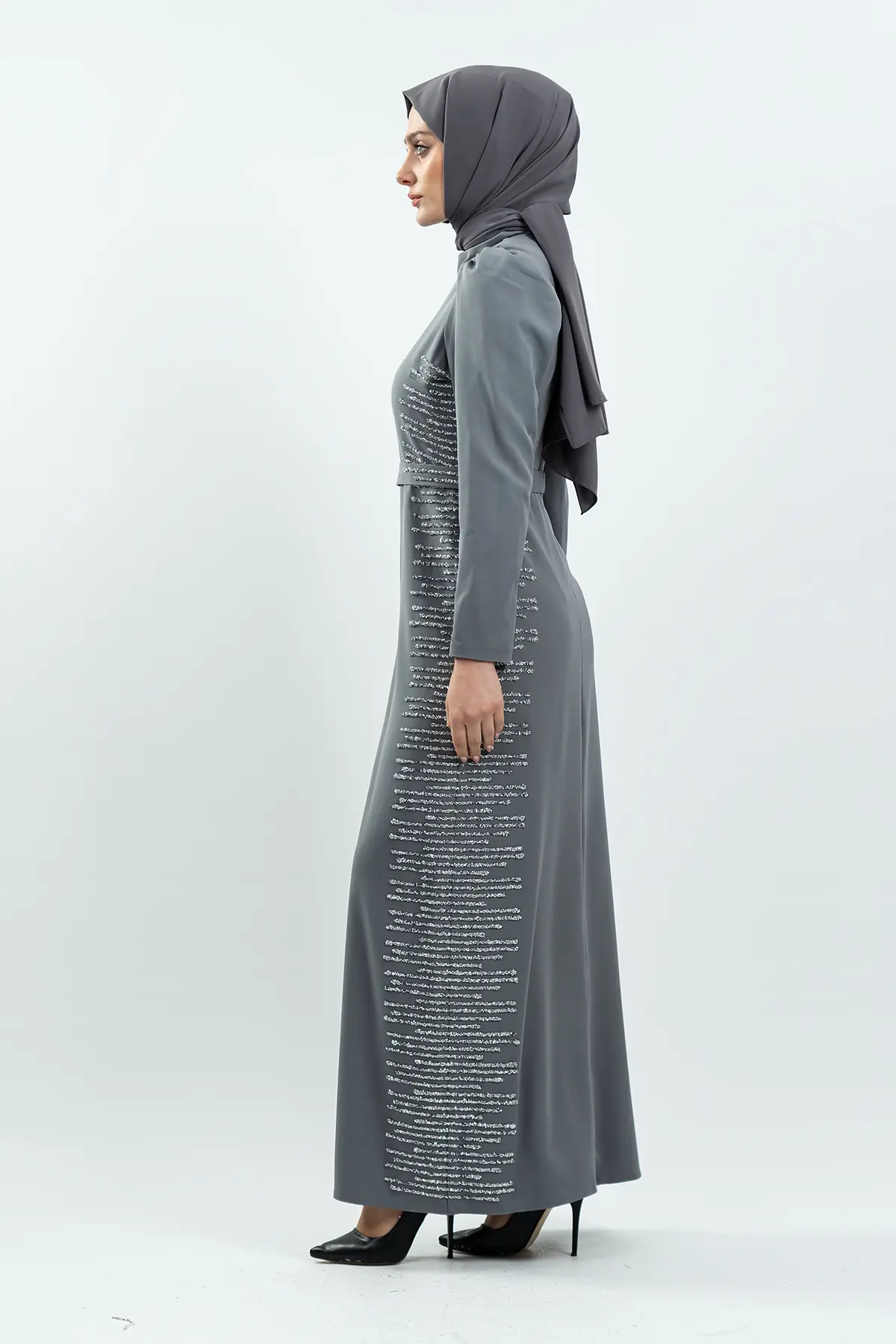 Grey Stone Detailed Evening Dress-detail