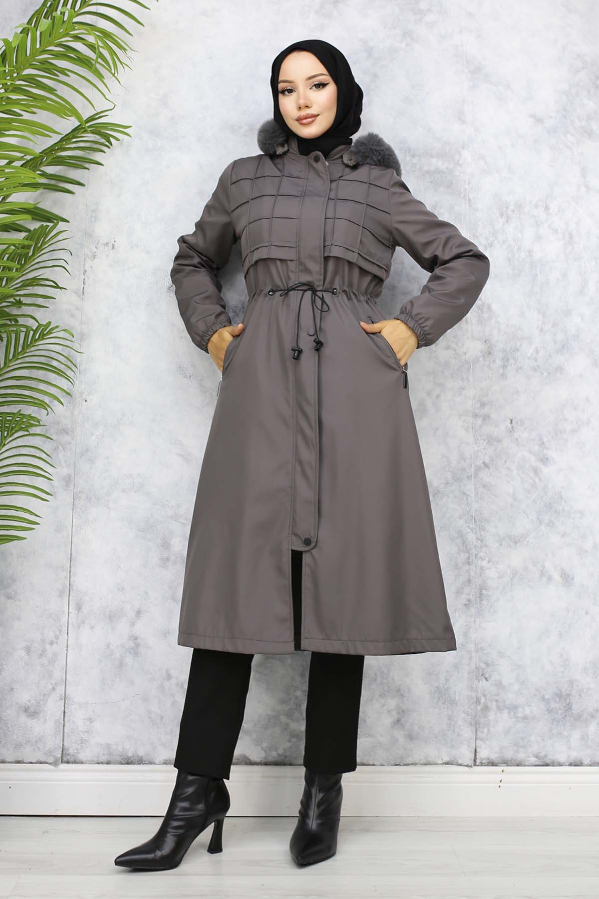 Bondite Coat With Plush Inside And Fur Collar