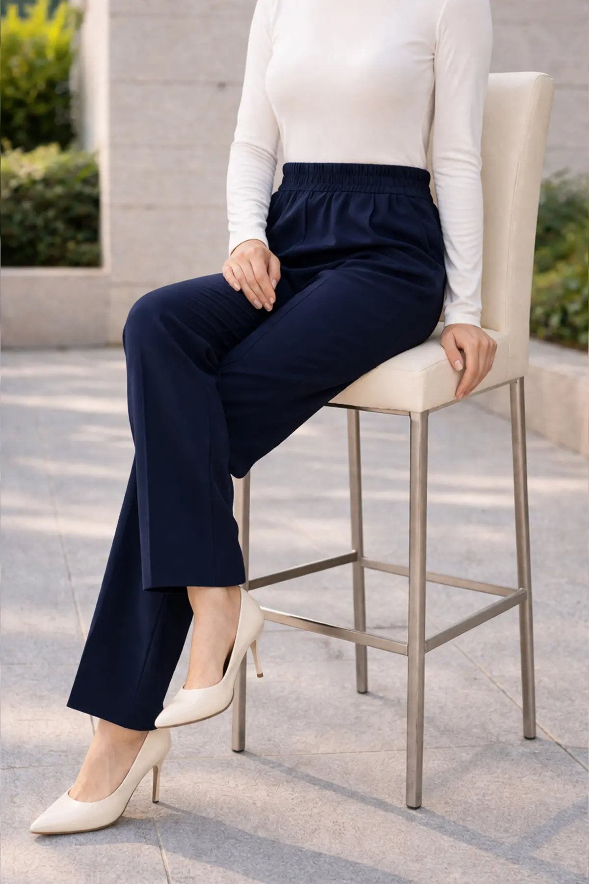 Flared Trousers-detail