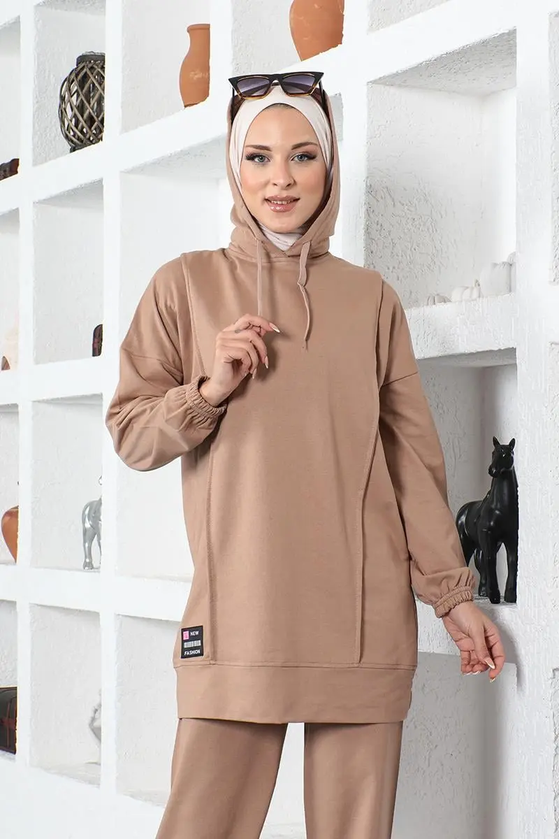 Two Thread Sports Suit-detail