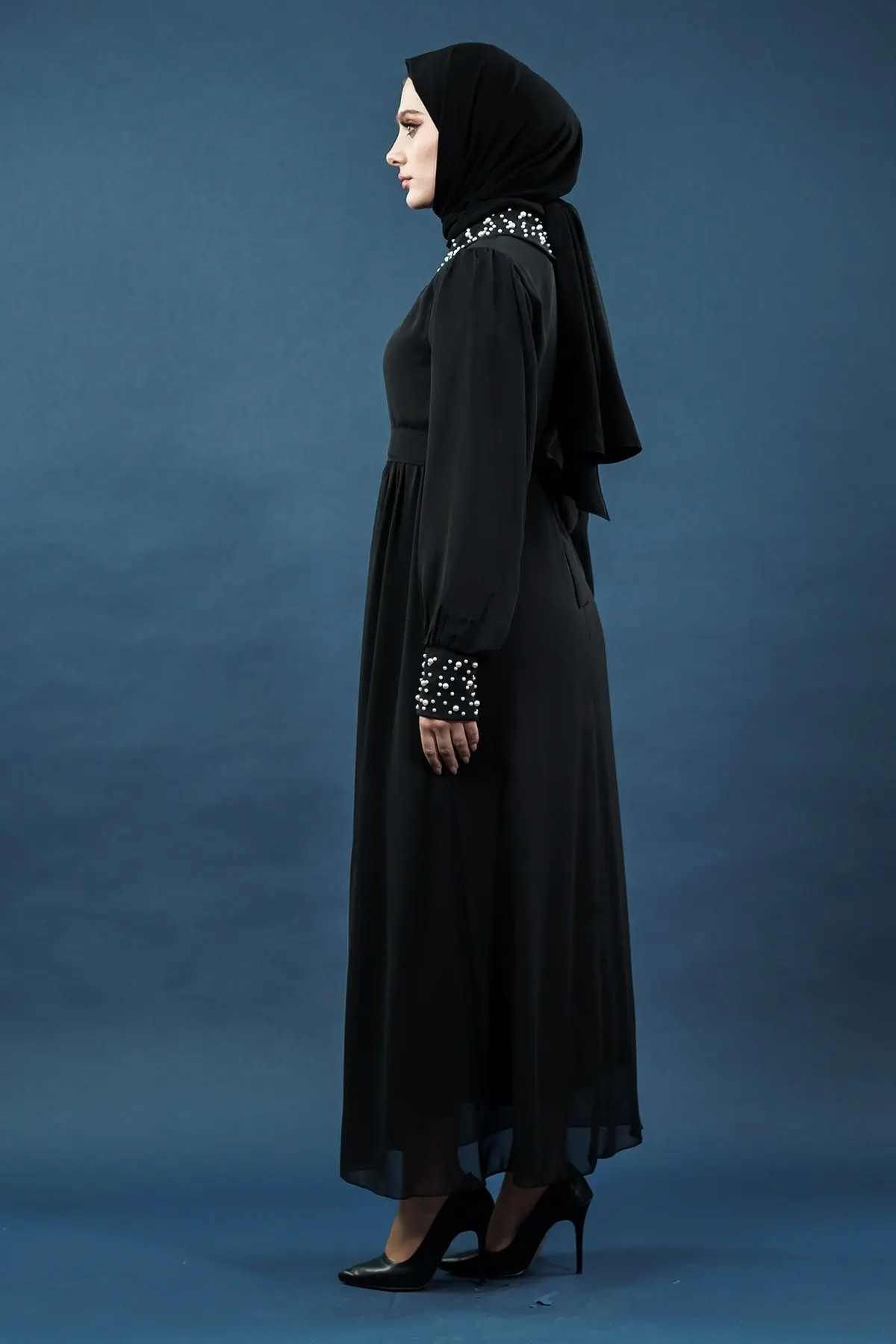 Inci Detaylı Siyah Tesettür Elbise-detail