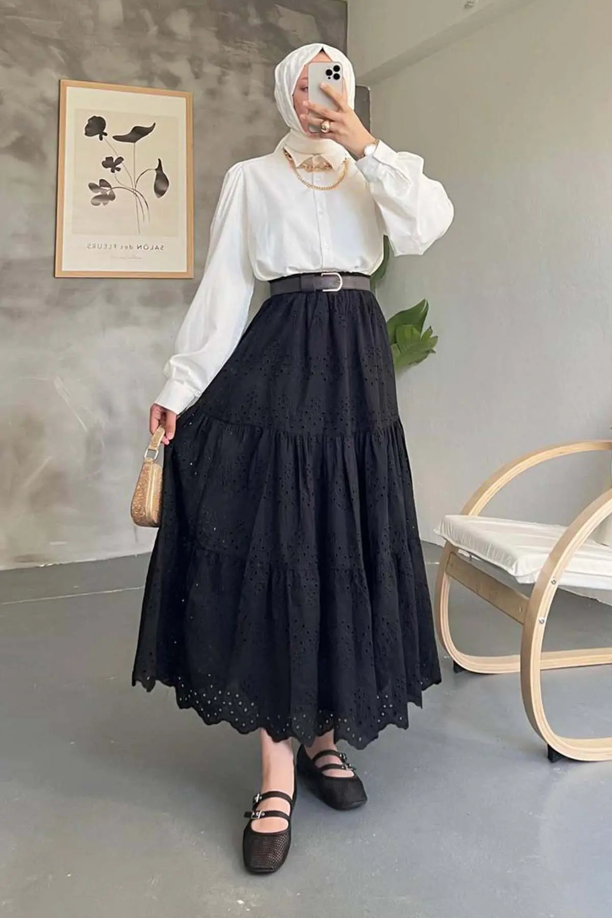 Pearl Embroidered Skirt-detail