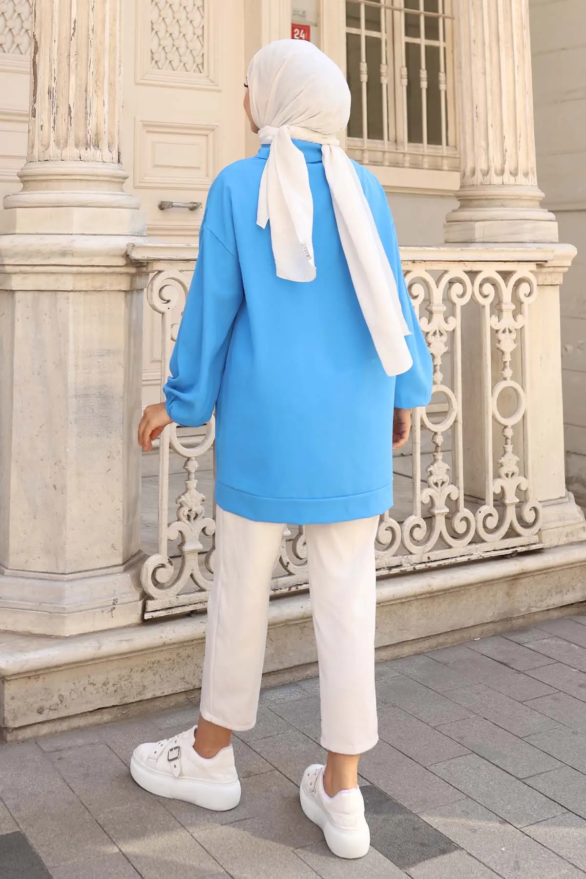 Ip Detaylı Yarım Fermuarlı Tesettür Tunik-detail